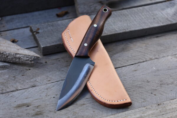 Semi Skinner Hunting Knife