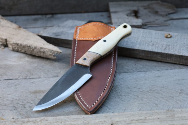 Semi Skinner LW Hunting Knife - Magnacut