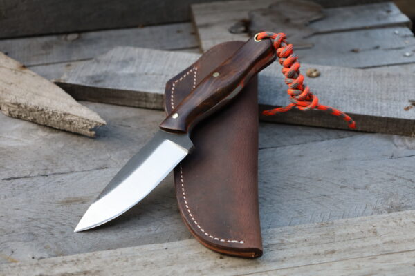 Medium Bushcraft - CPM Magnacut (Jimped)
